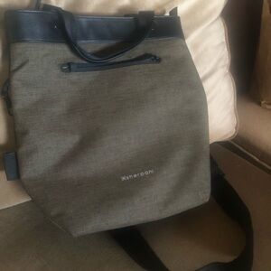 Sherpani Geo AT RFID Messenger Bag